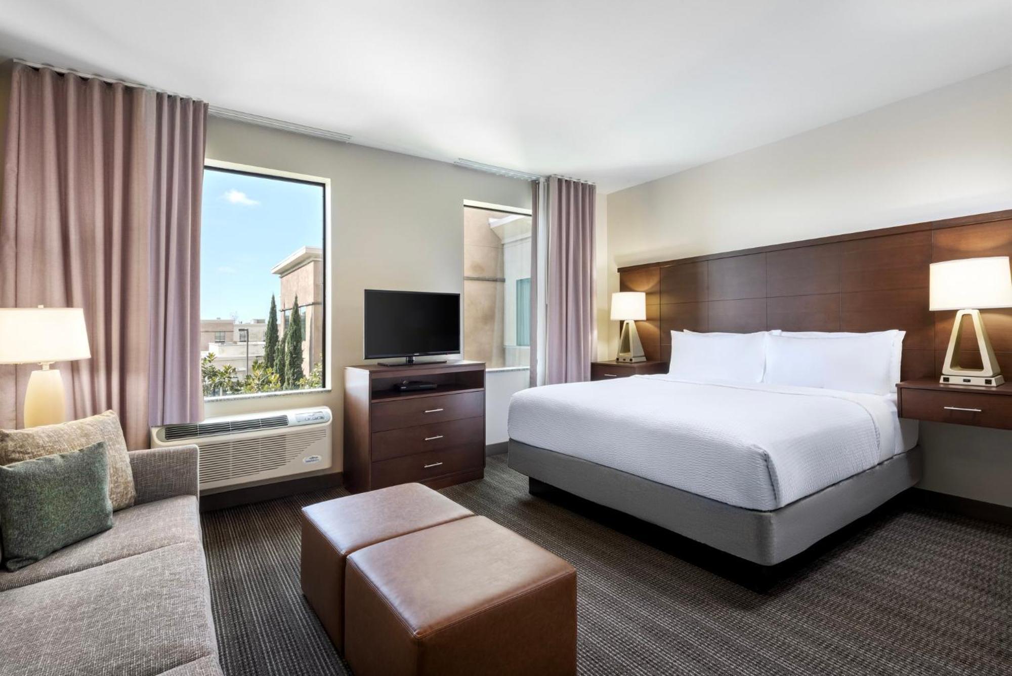 Staybridge Suites Carlsbad/San Diego By Ihg Екстер'єр фото